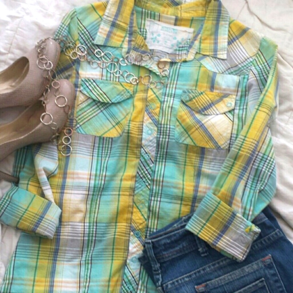 Plaid long sleeve shirt